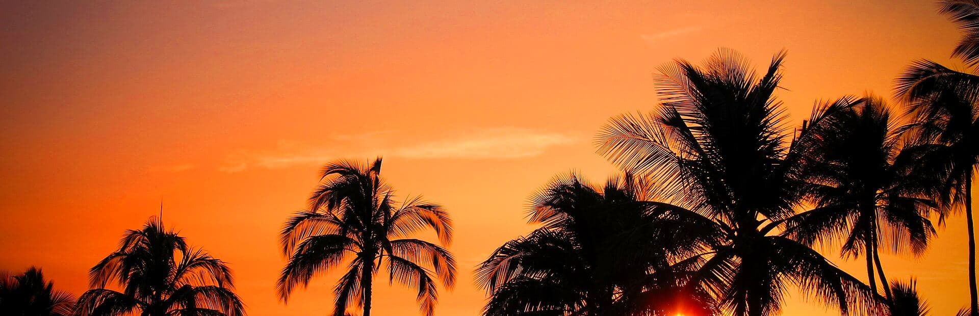 Sunset over the ocean on Oʻahu